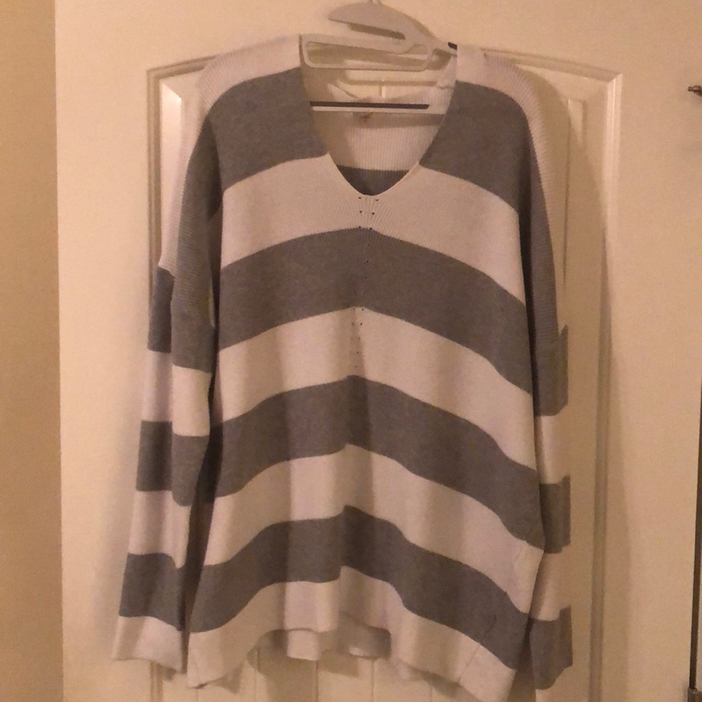 Reborn J 2X boutique sweater